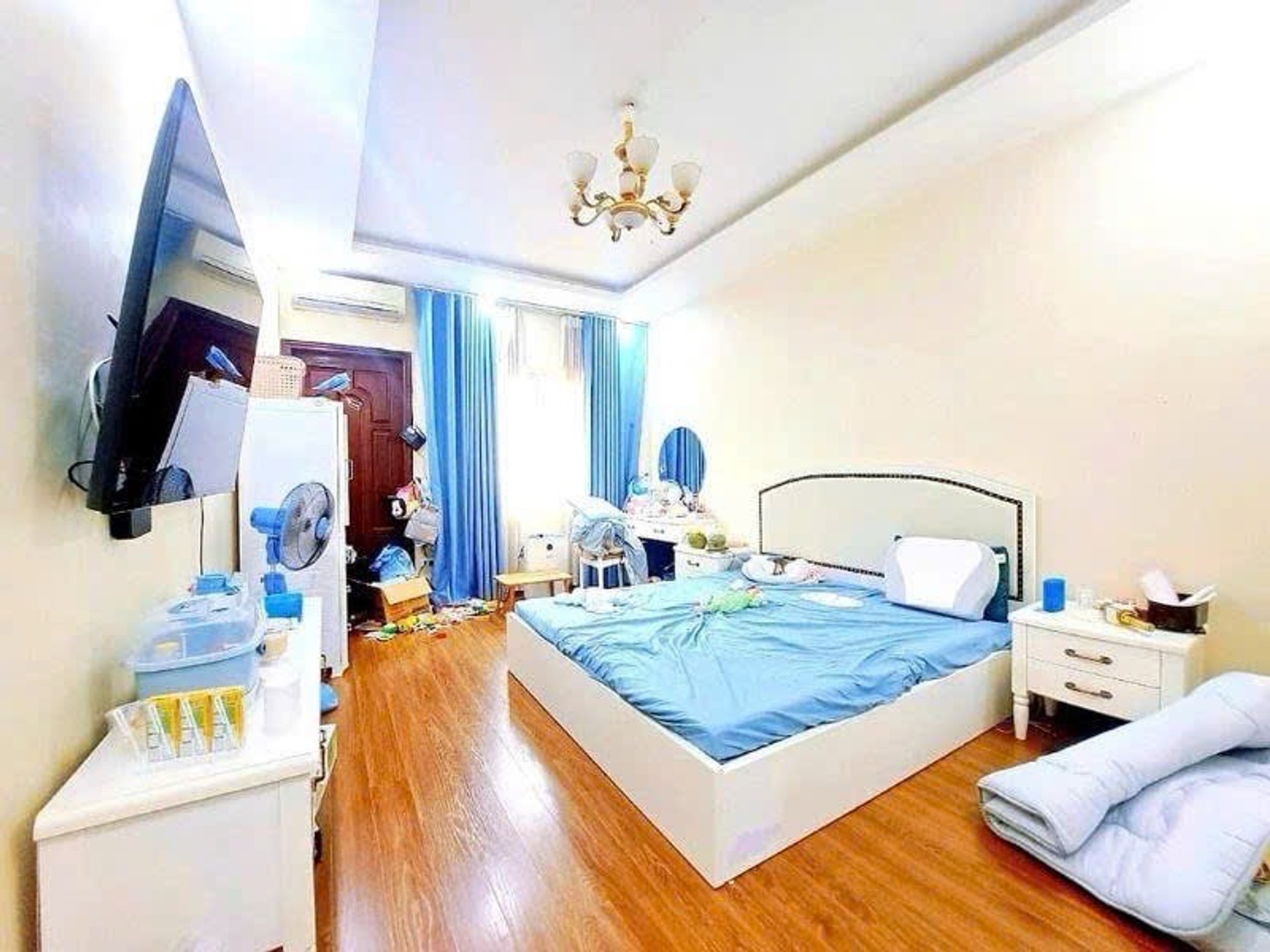 Bán nhà Hoàng Văn Thái - diện tích 69m2 4 tầng - Nhà kinh doanh, mặt ngõ rộng - giá 41,5 tỷ