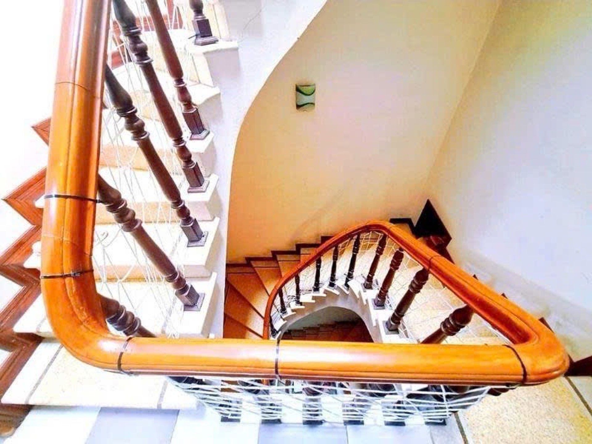 Bán nhà Hoàng Văn Thái - diện tích 69m2 4 tầng - Nhà kinh doanh, mặt ngõ rộng - giá 41,5 tỷ