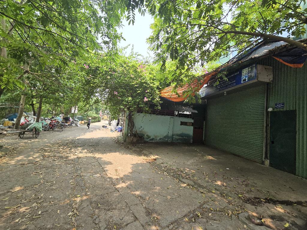 Bán nhà Thôn Cương Ngô - diện tích 150m2 1 tầng - ô tô tránh - giá 28 tỷ