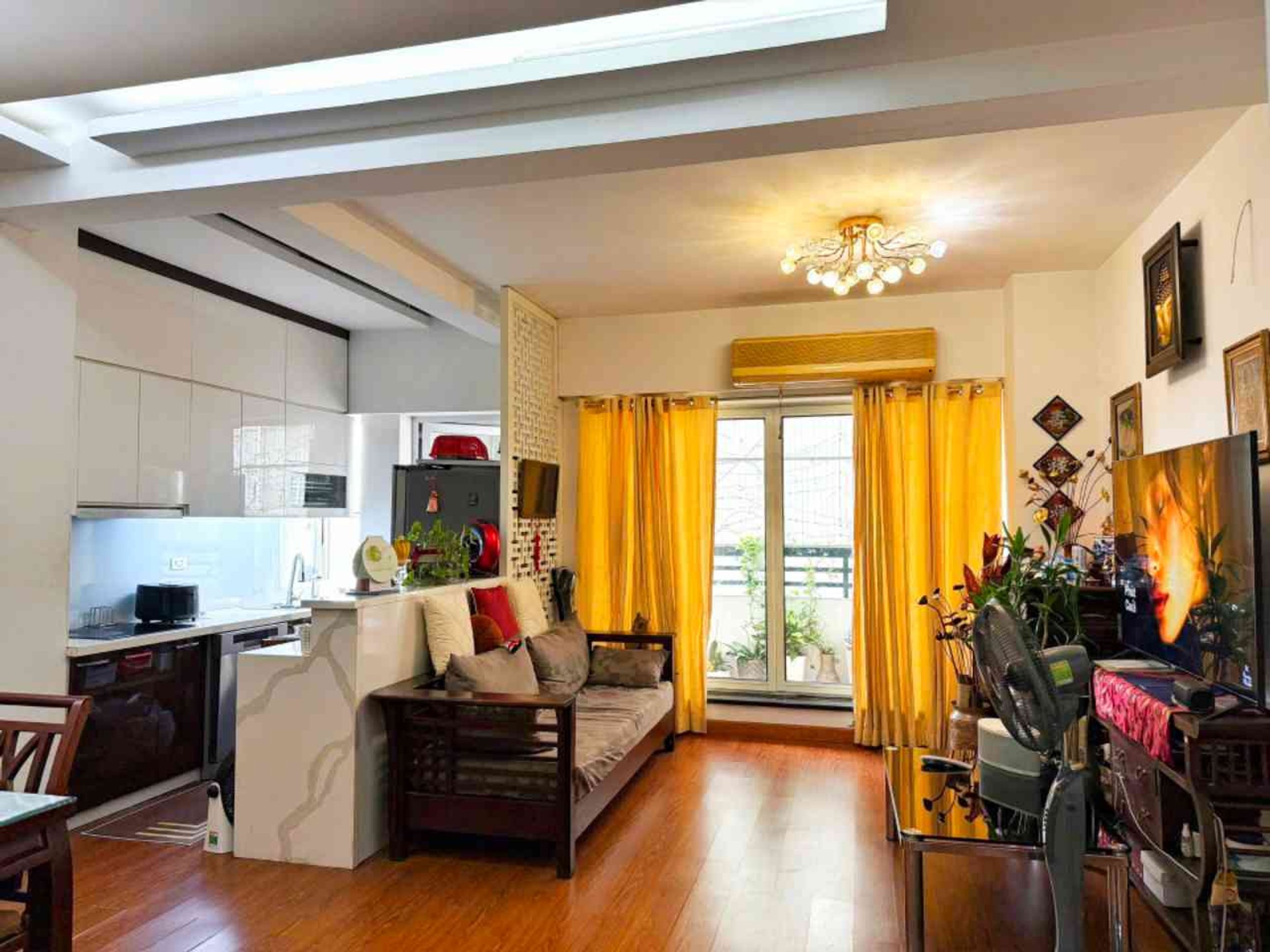 Bán nhà Hoa Lư - diện tích 95m2 1 tầng - Căn hộ chung cư mặt phố - giá 11,95 tỷ