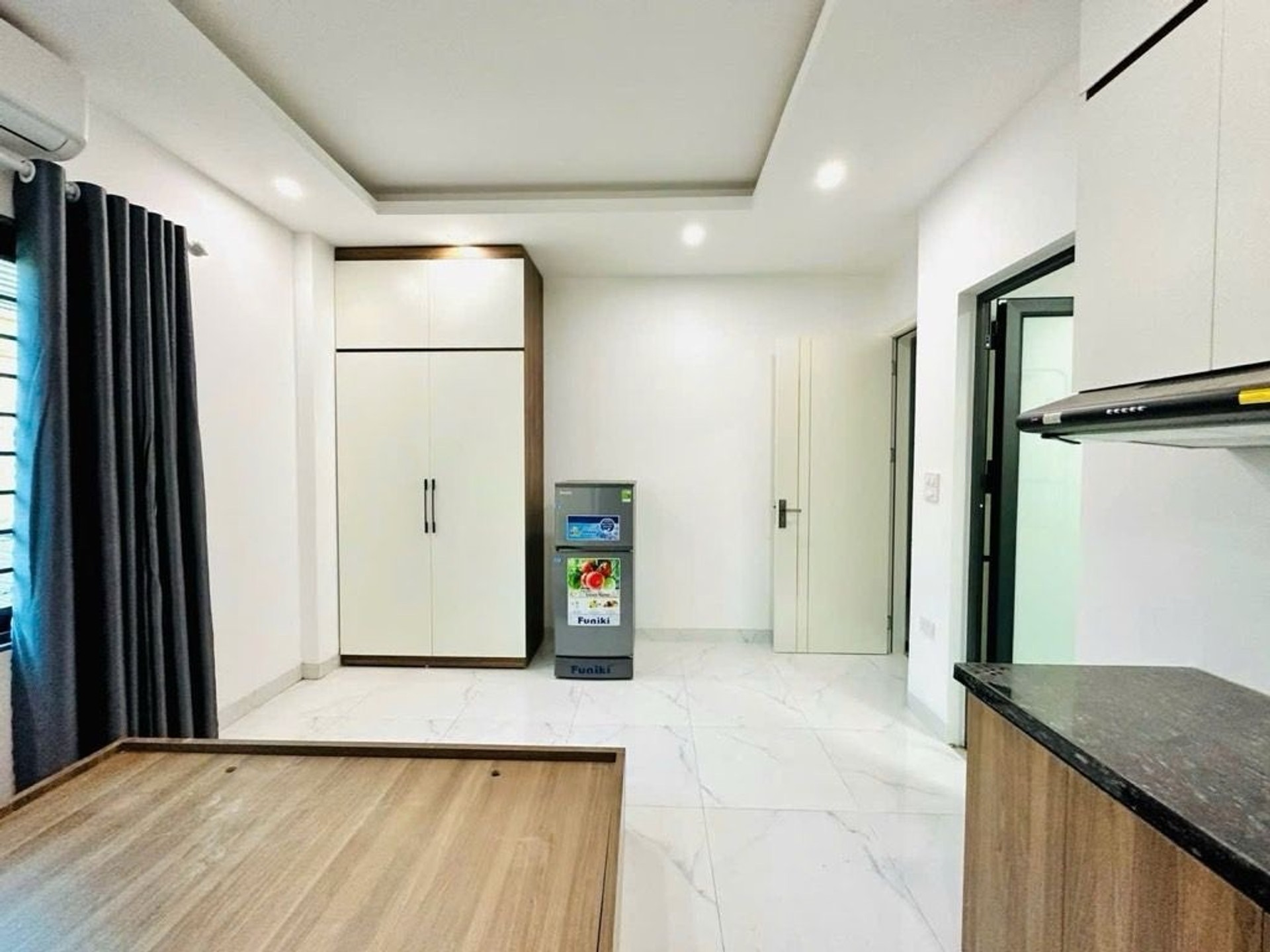 Bán nhà Mạc Thị Bưởi - diện tích 107m2 7 tầng - Bốn mặt thoáng - giá 40 tỷ