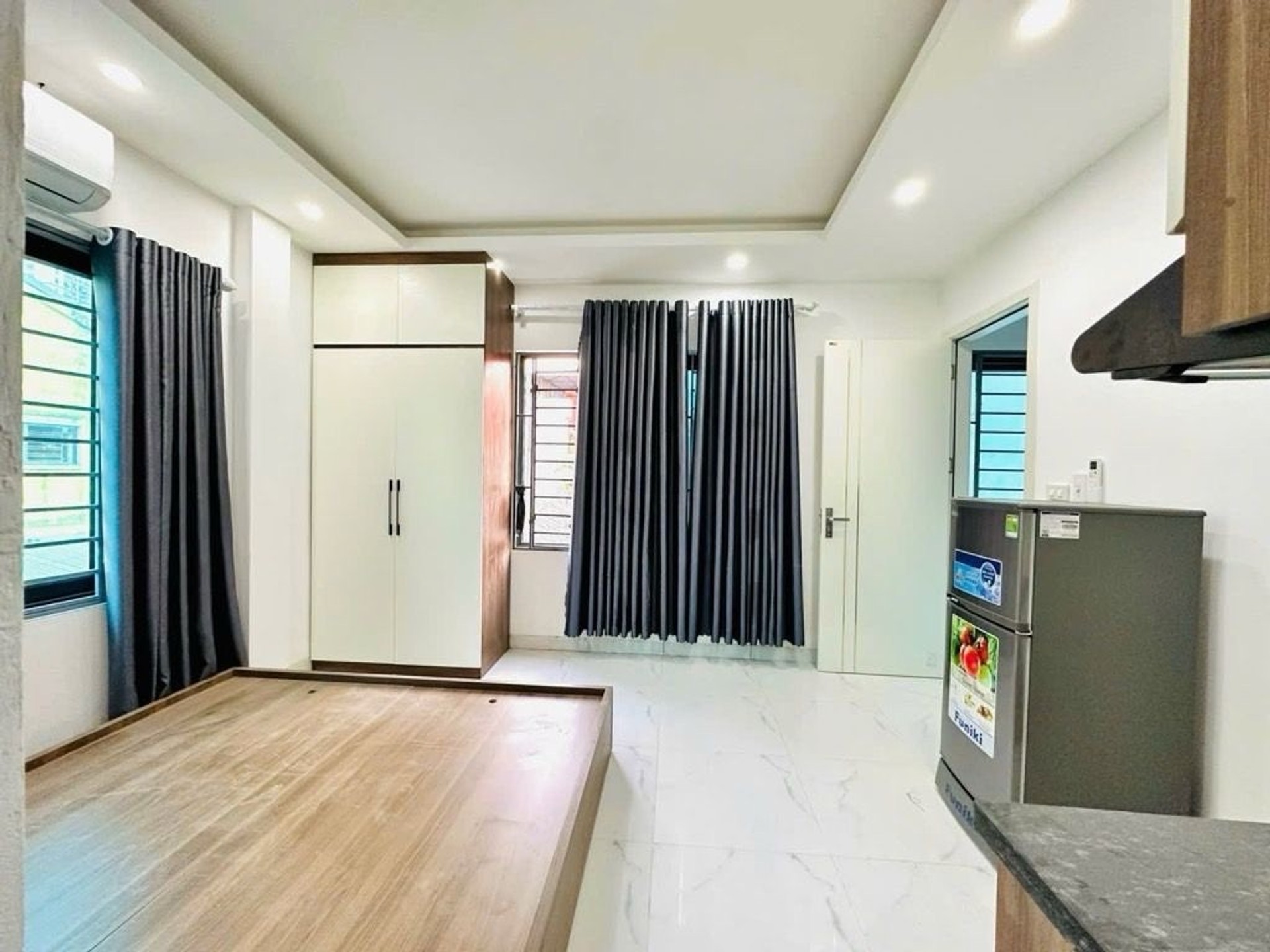 Bán nhà Mạc Thị Bưởi - diện tích 107m2 7 tầng - Bốn mặt thoáng - giá 40 tỷ