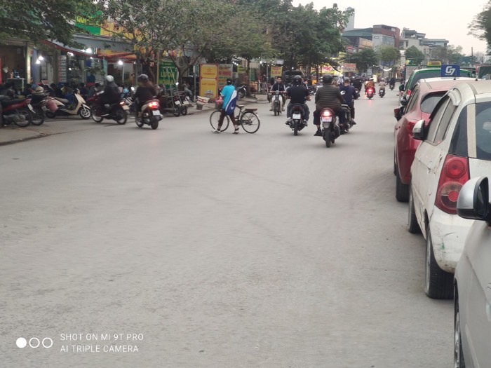 Bán nhà Định Công - diện tích 262m2 1 tầng - Lô góc kinh doanh ô tô tránh - giá 115 tỷ