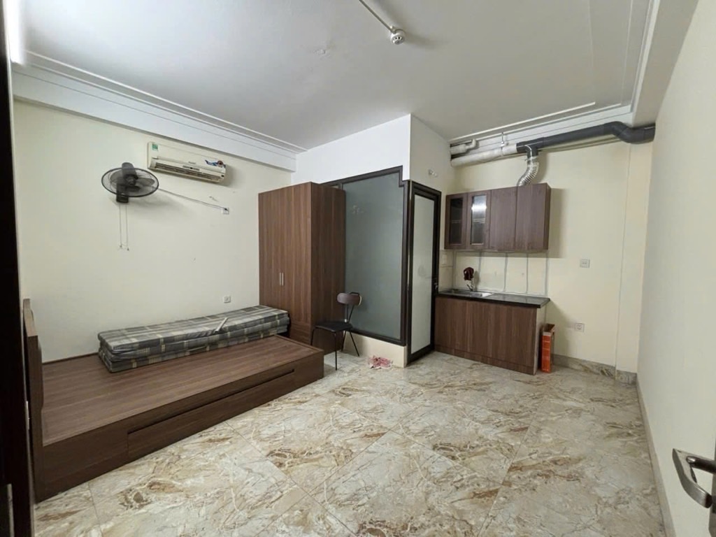 Bán nhà Nguyễn Khoái - diện tích 128.7m2 7 tầng - Mặt tiền khủng, gara, thang máy - giá 55 tỷ