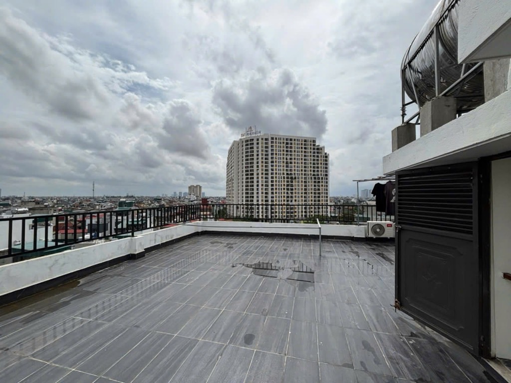 Bán nhà Nguyễn Khoái - diện tích 128.7m2 7 tầng - Mặt tiền khủng, gara, thang máy - giá 55 tỷ