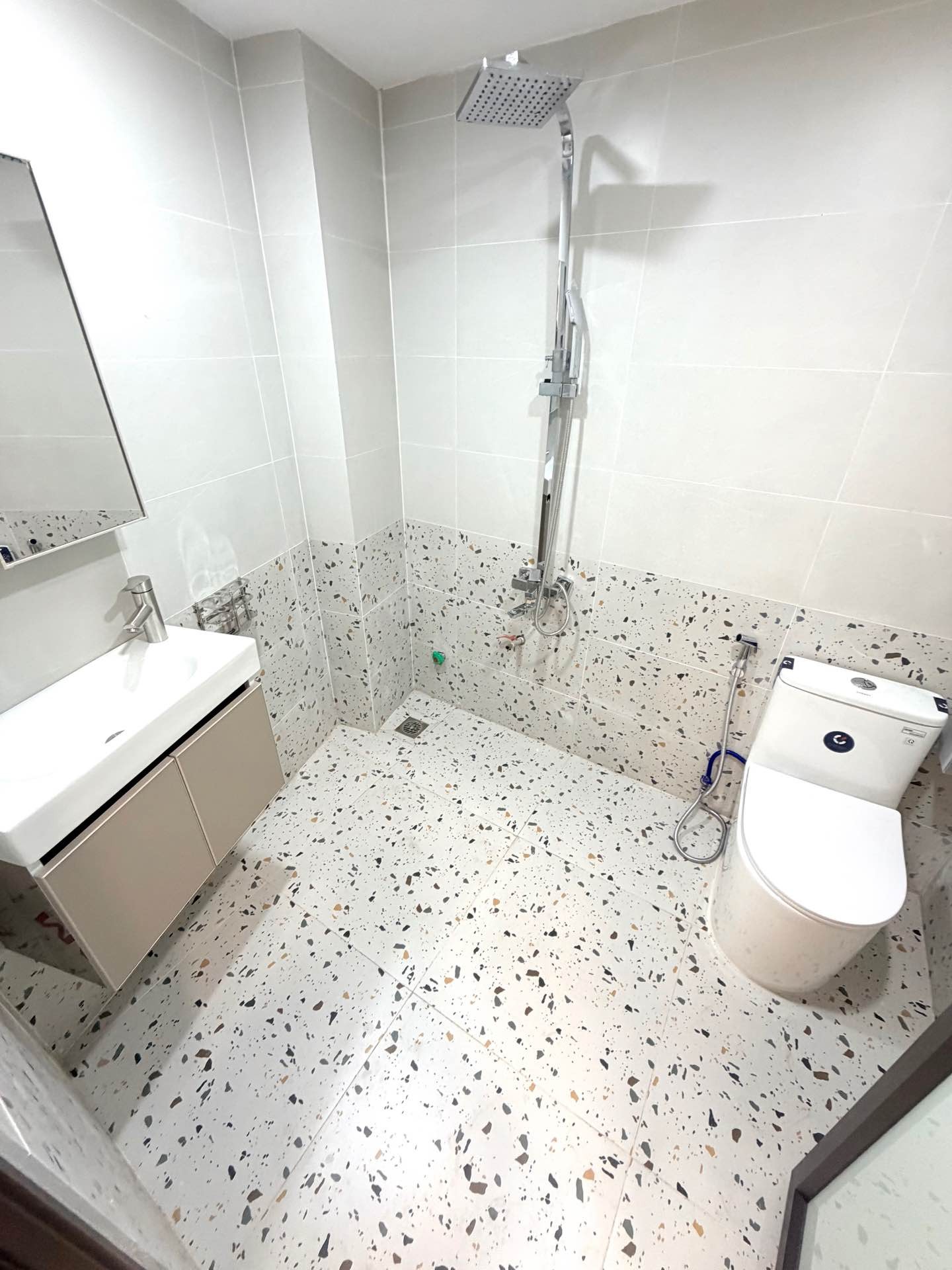 Bán nhà Lò Đúc - diện tích 26m2 4 tầng - Ô tô nhỏ vào tận nơi - giá 8,95 tỷ