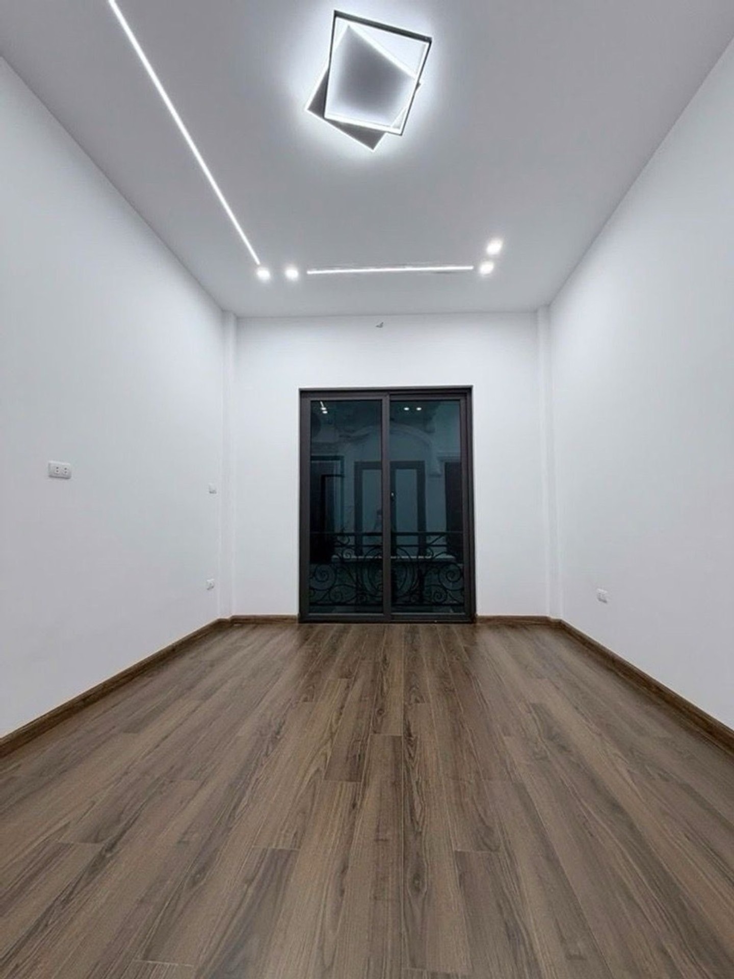Bán nhà Kim Giang - diện tích 36m2 4 tầng - 2 mặt thoáng - giá 9,3 tỷ