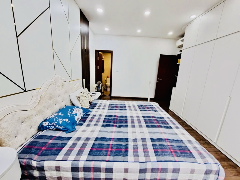 Bán nhà Đại Từ - diện tích 107m2 1 tầng - Lô góc - giá 11,25 tỷ