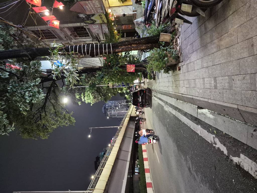 Bán nhà Nguyễn Chí Thanh - diện tích 45m2 4 tầng - Mặt phố lớn, kinh doanh siêu thuận tiện - giá 46,5 tỷ