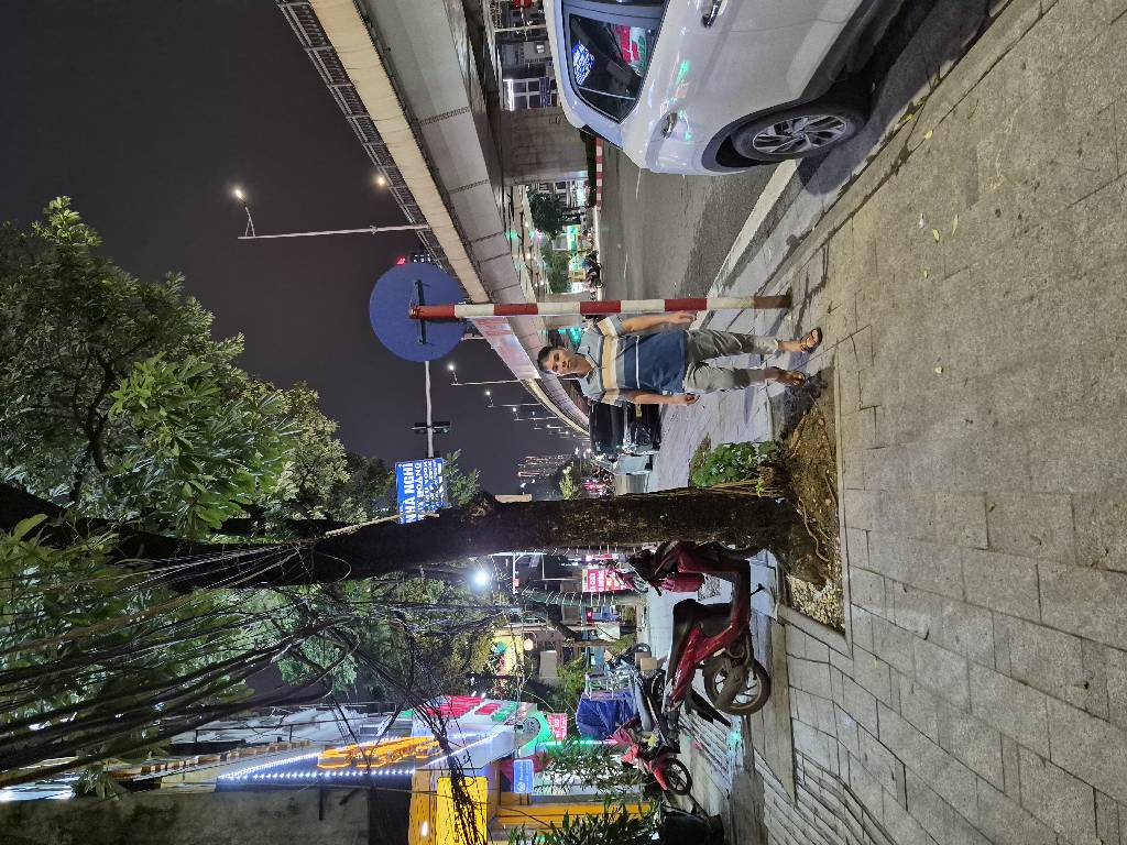 Bán nhà Nguyễn Chí Thanh - diện tích 45m2 4 tầng - Mặt phố lớn, kinh doanh siêu thuận tiện - giá 46,5 tỷ