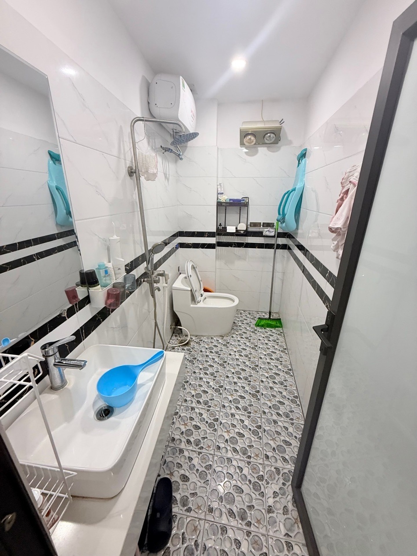 Bán nhà Ngọc Hồi - diện tích 35m2 4 tầng - Mặt tiền rộng cực thoáng sáng - giá 7,8 tỷ