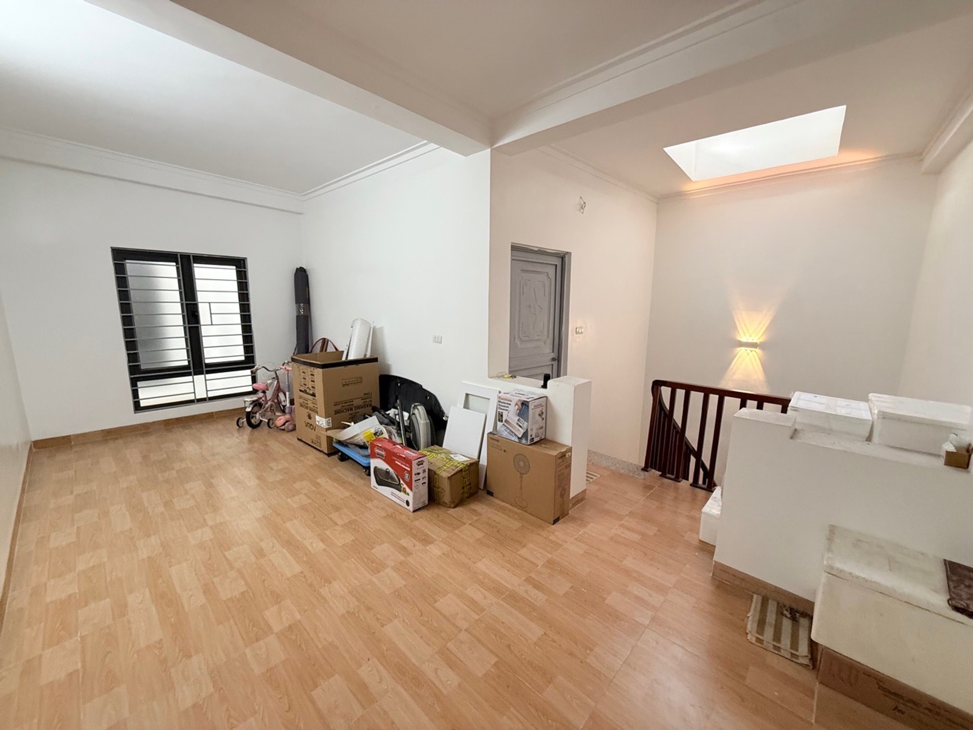 Bán nhà Ngọc Hồi - diện tích 35m2 4 tầng - Mặt tiền rộng cực thoáng sáng - giá 7,8 tỷ
