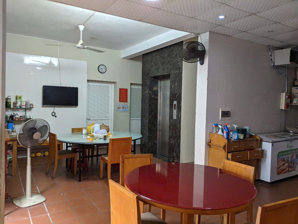 Bán nhà Tam Trinh - diện tích 154.4m2 6 tầng - Lô góc 2 mặt thoáng - giá 67 tỷ