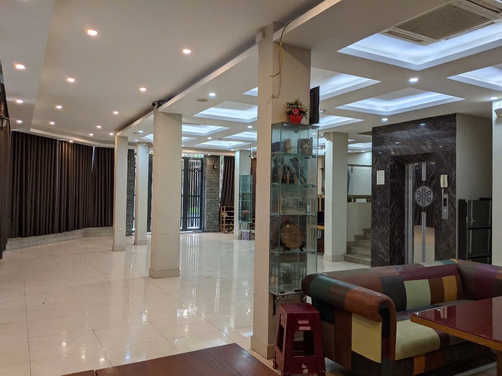 Bán nhà Tam Trinh - diện tích 154.4m2 6 tầng - Lô góc 2 mặt thoáng - giá 67 tỷ