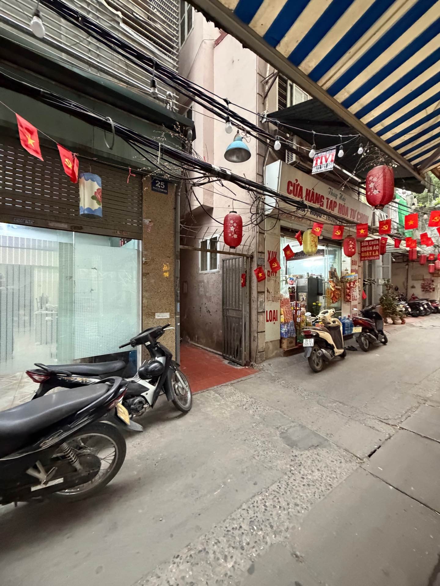 Bán nhà Cảm Hội - diện tích 48m2 2 tầng - ô tô cách nhà 10 mét - giá 10,1 tỷ