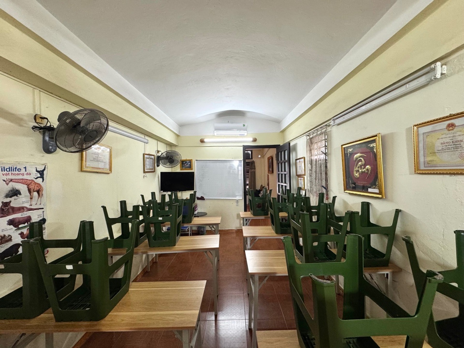 Bán nhà Dương Văn Bé - diện tích 40m2 4 tầng - Nhà đẹp - giá 9,1 tỷ