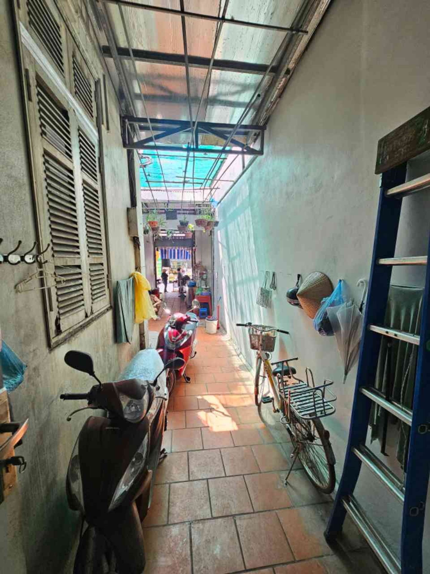 Bán nhà Nam Dư - diện tích 113m2 4 tầng - Nhà biệt thự xây chắc chắn - giá 26 tỷ