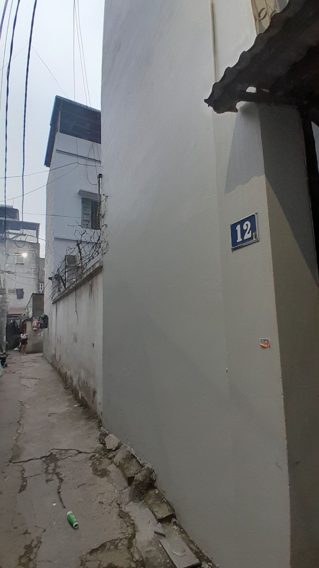 Bán nhà Kim Giang - diện tích 249m2 1 tầng - Hẻm xe máy - giá 38,5 tỷ