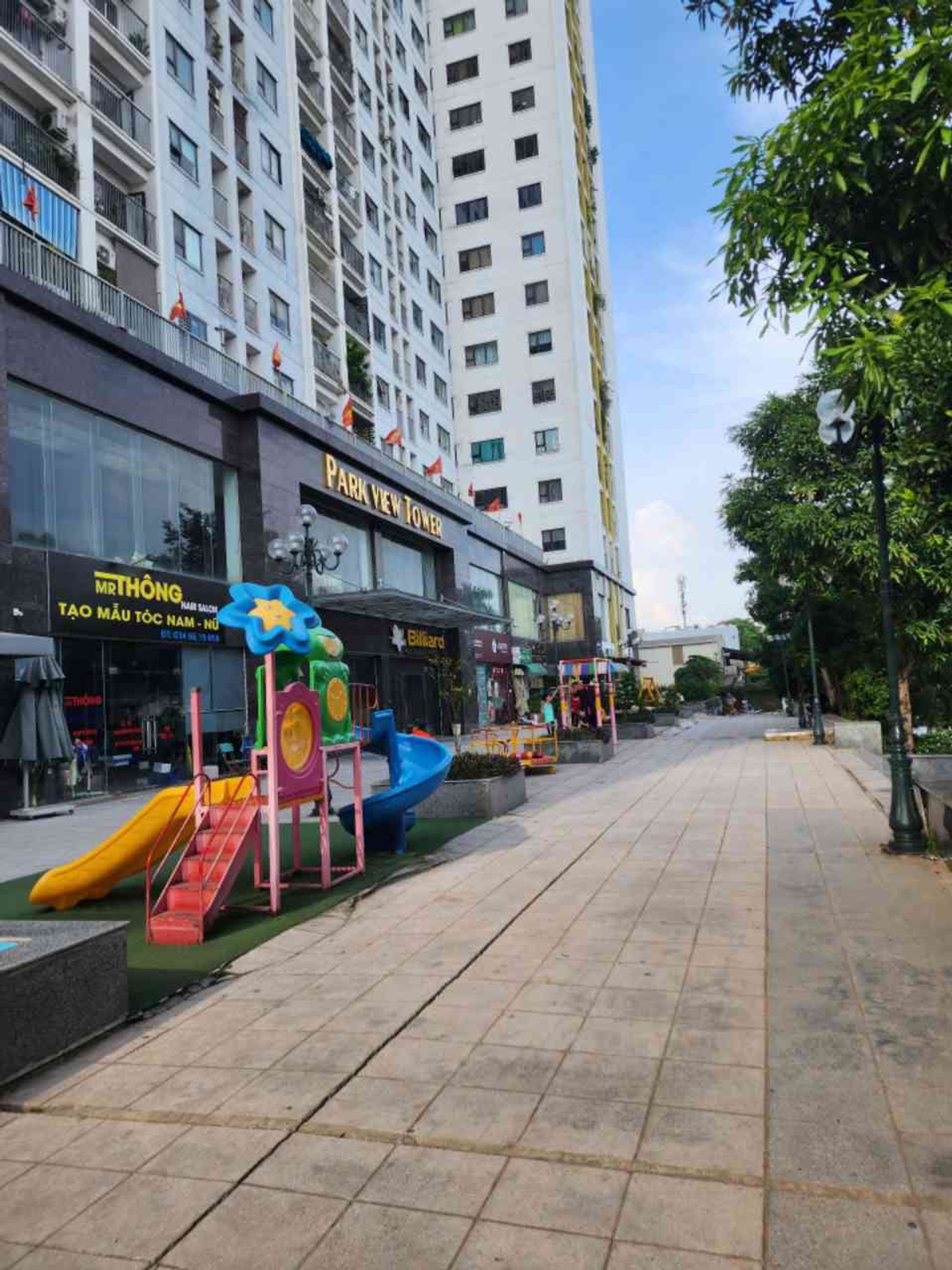 Bán nhà Lĩnh Nam - diện tích 61m2 8 tầng - Căn hộ tặng full nội thất - giá 4,79 tỷ