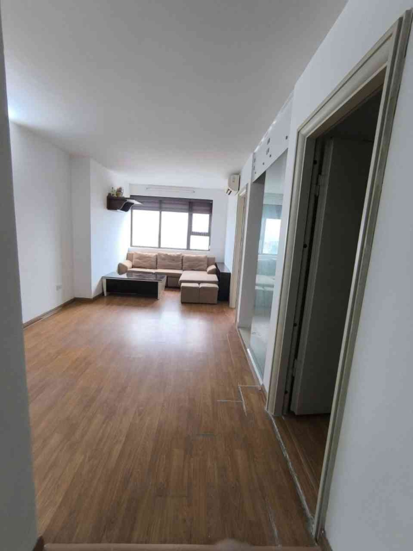 Bán nhà Lĩnh Nam - diện tích 61m2 8 tầng - Căn hộ tặng full nội thất - giá 4,79 tỷ