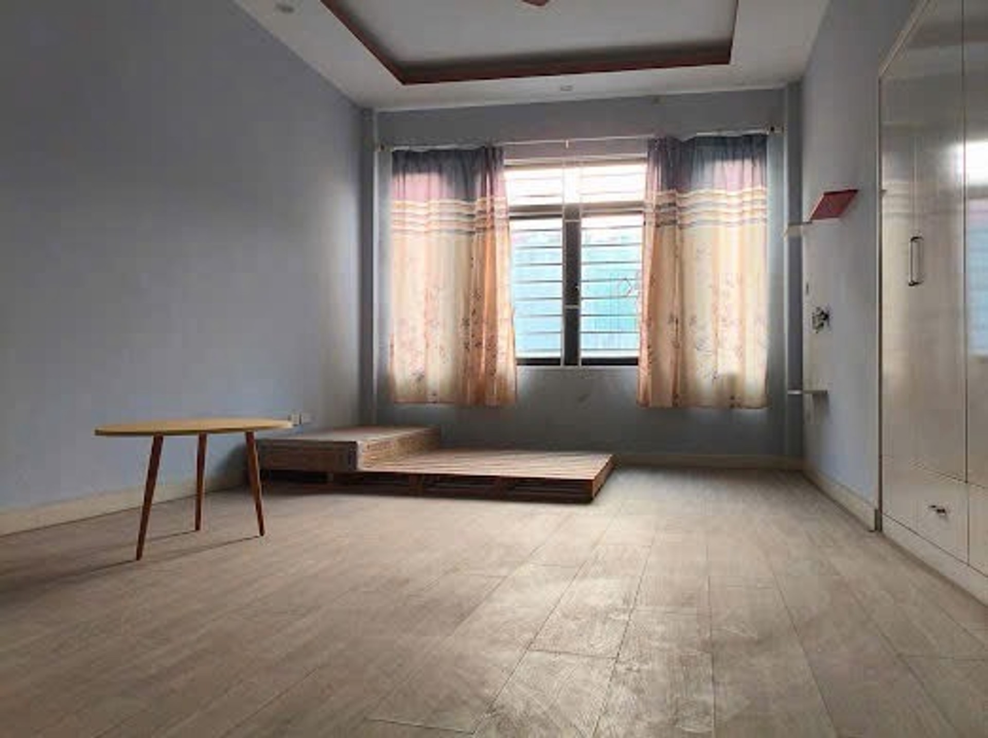 Bán nhà Định Công Hạ - diện tích 39m2 5 tầng - Ngõ ba gác - giá 10 tỷ