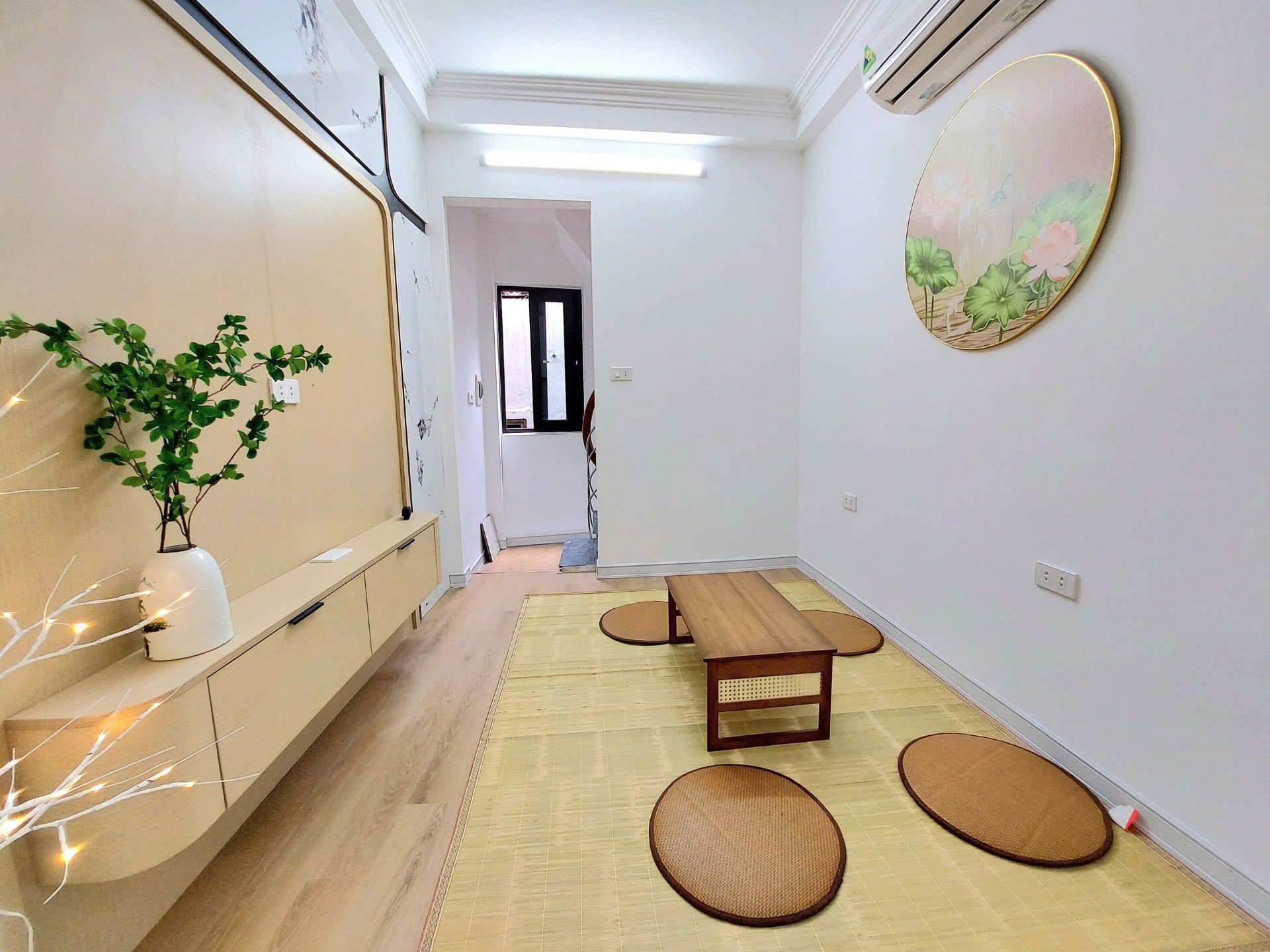 Bán nhà Bùi Ngọc Dương - diện tích 12m2 5 tầng - gần ô tô - giá 3,9 tỷ