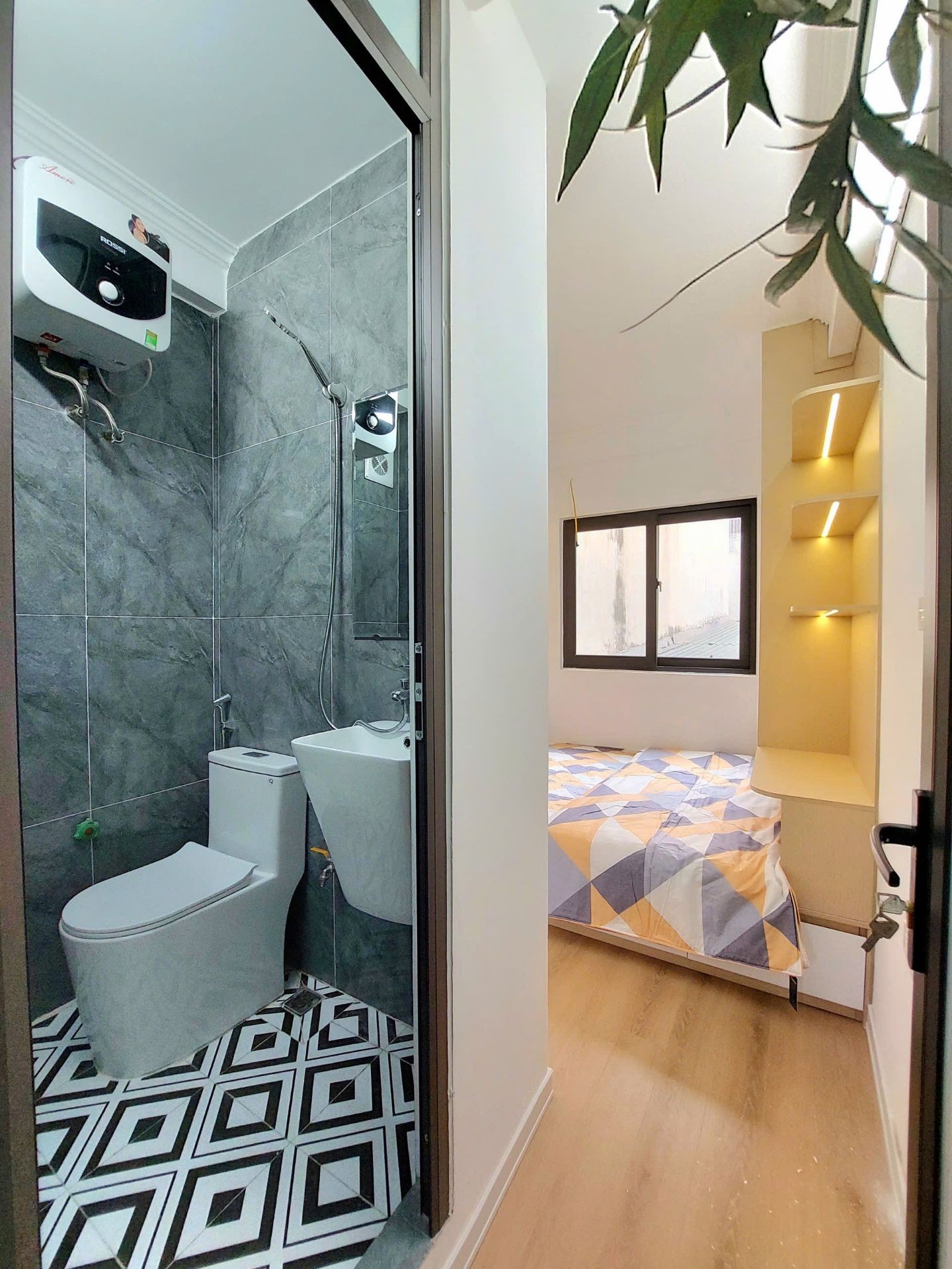 Bán nhà Bùi Ngọc Dương - diện tích 12m2 5 tầng - gần ô tô - giá 3,9 tỷ