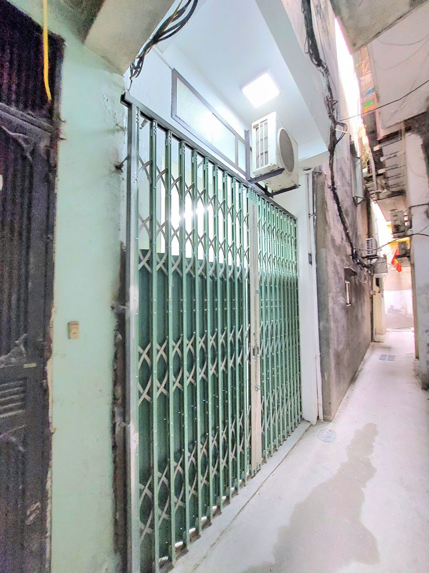 Bán nhà Bùi Ngọc Dương - diện tích 12m2 5 tầng - gần ô tô - giá 3,9 tỷ