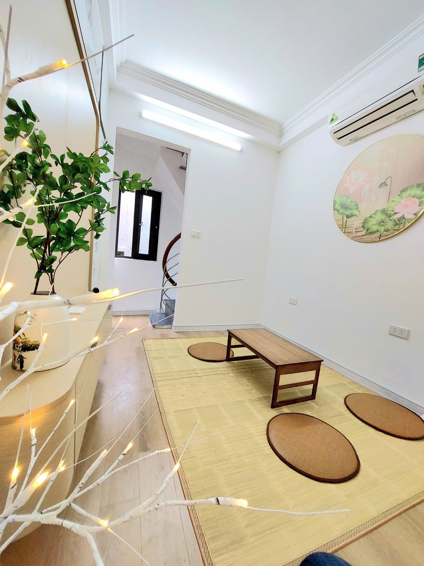 Bán nhà Bùi Ngọc Dương - diện tích 12m2 5 tầng - gần ô tô - giá 3,9 tỷ