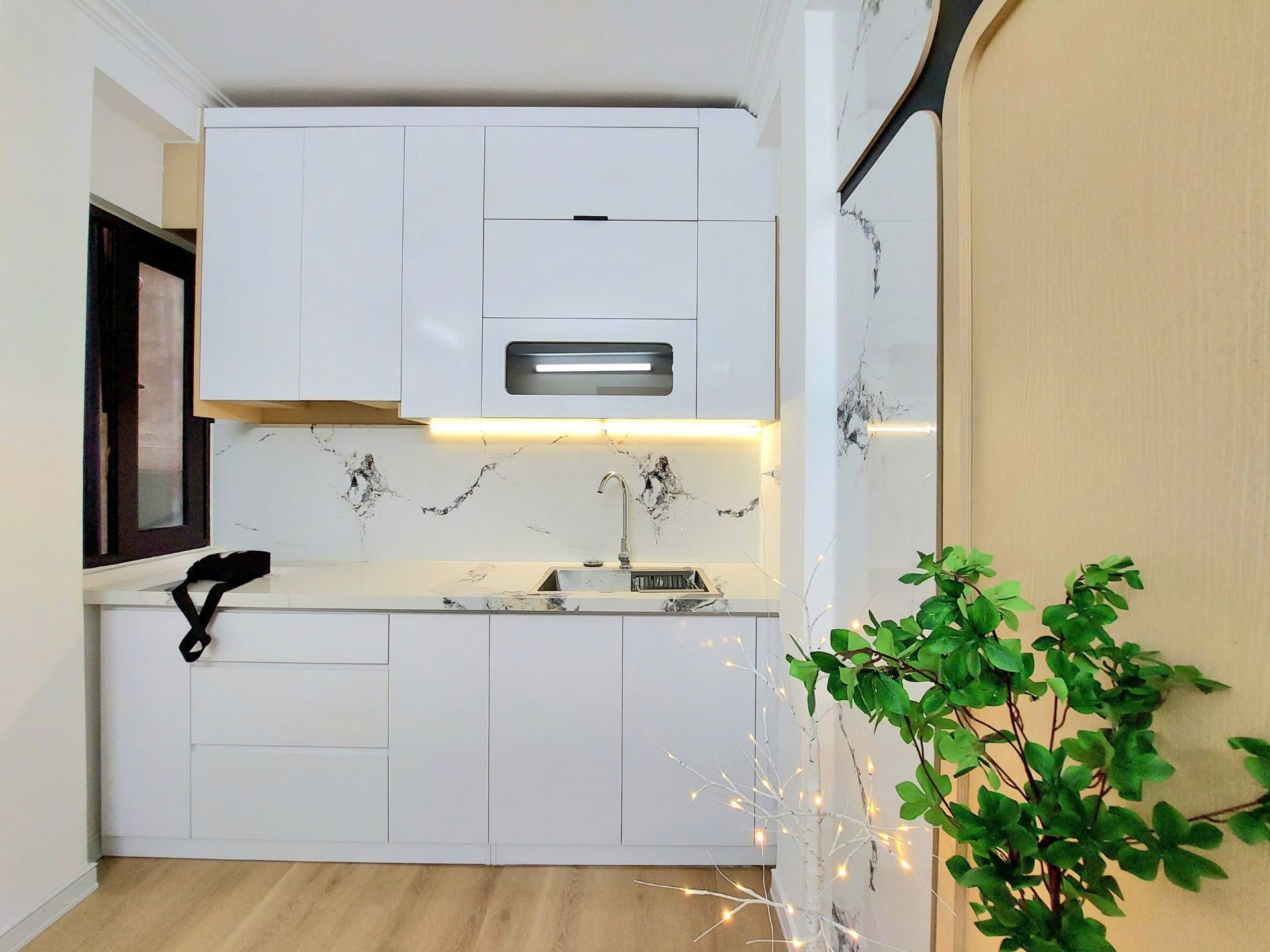 Bán nhà Bùi Ngọc Dương - diện tích 12m2 5 tầng - gần ô tô - giá 3,9 tỷ