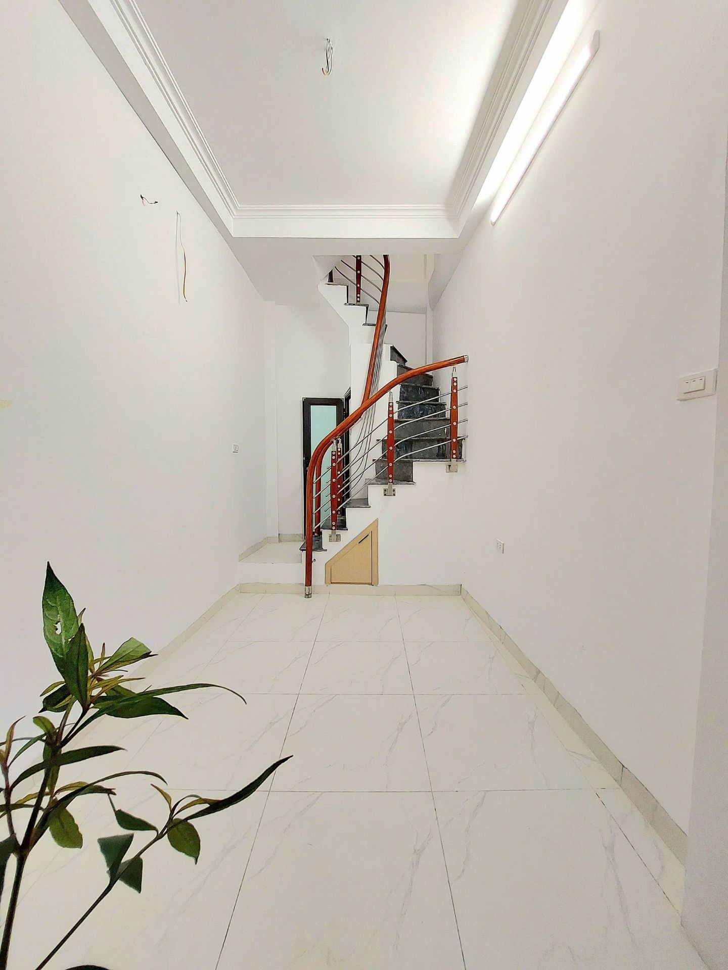 Bán nhà Bùi Ngọc Dương - diện tích 12m2 5 tầng - gần ô tô - giá 3,9 tỷ