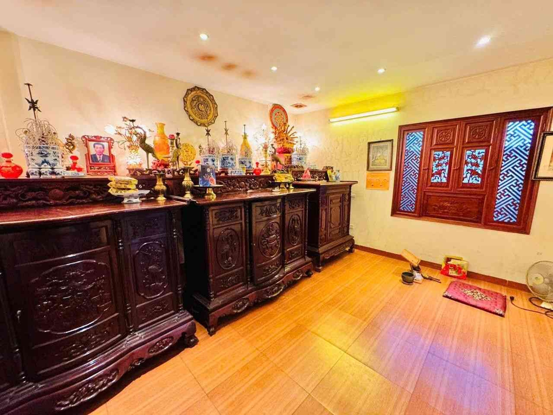 Bán nhà Minh Khai - diện tích 80m2 5 tầng - Nhà khung cột chắc chắn - giá 24 tỷ