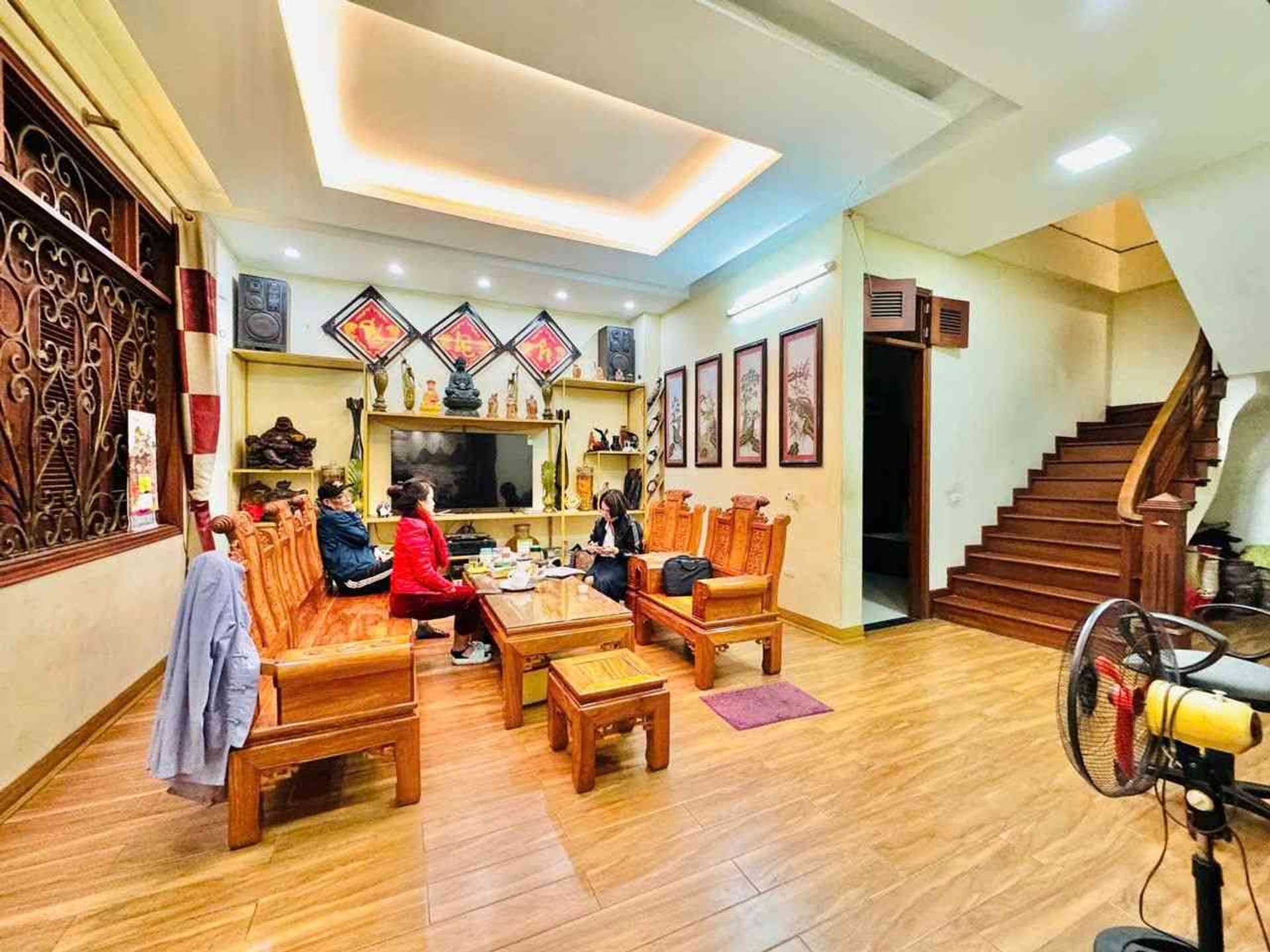 Bán nhà Minh Khai - diện tích 80m2 5 tầng - Nhà khung cột chắc chắn - giá 24 tỷ