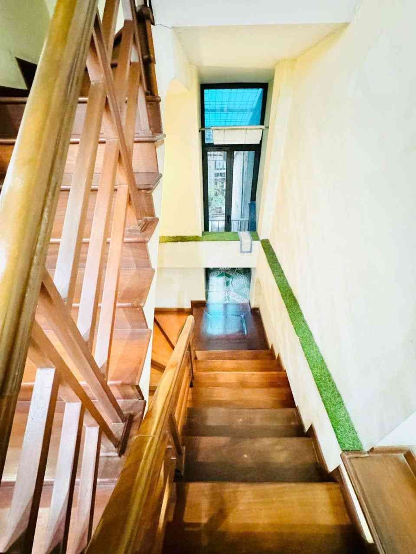 Bán nhà Minh Khai - diện tích 80m2 5 tầng - Nhà khung cột chắc chắn - giá 24 tỷ