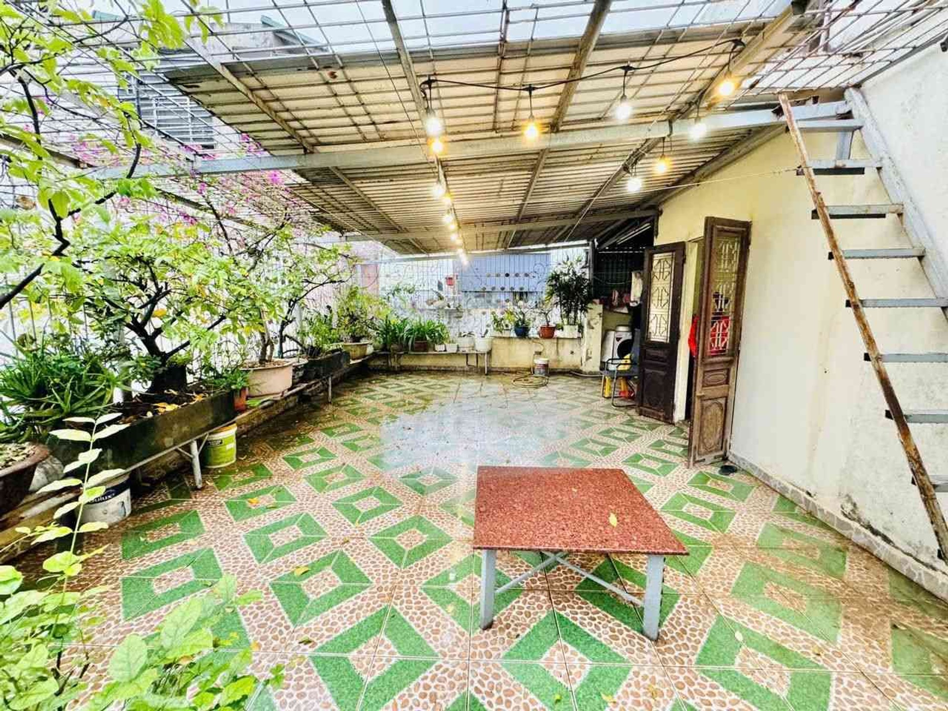Bán nhà Minh Khai - diện tích 80m2 5 tầng - Nhà khung cột chắc chắn - giá 24 tỷ
