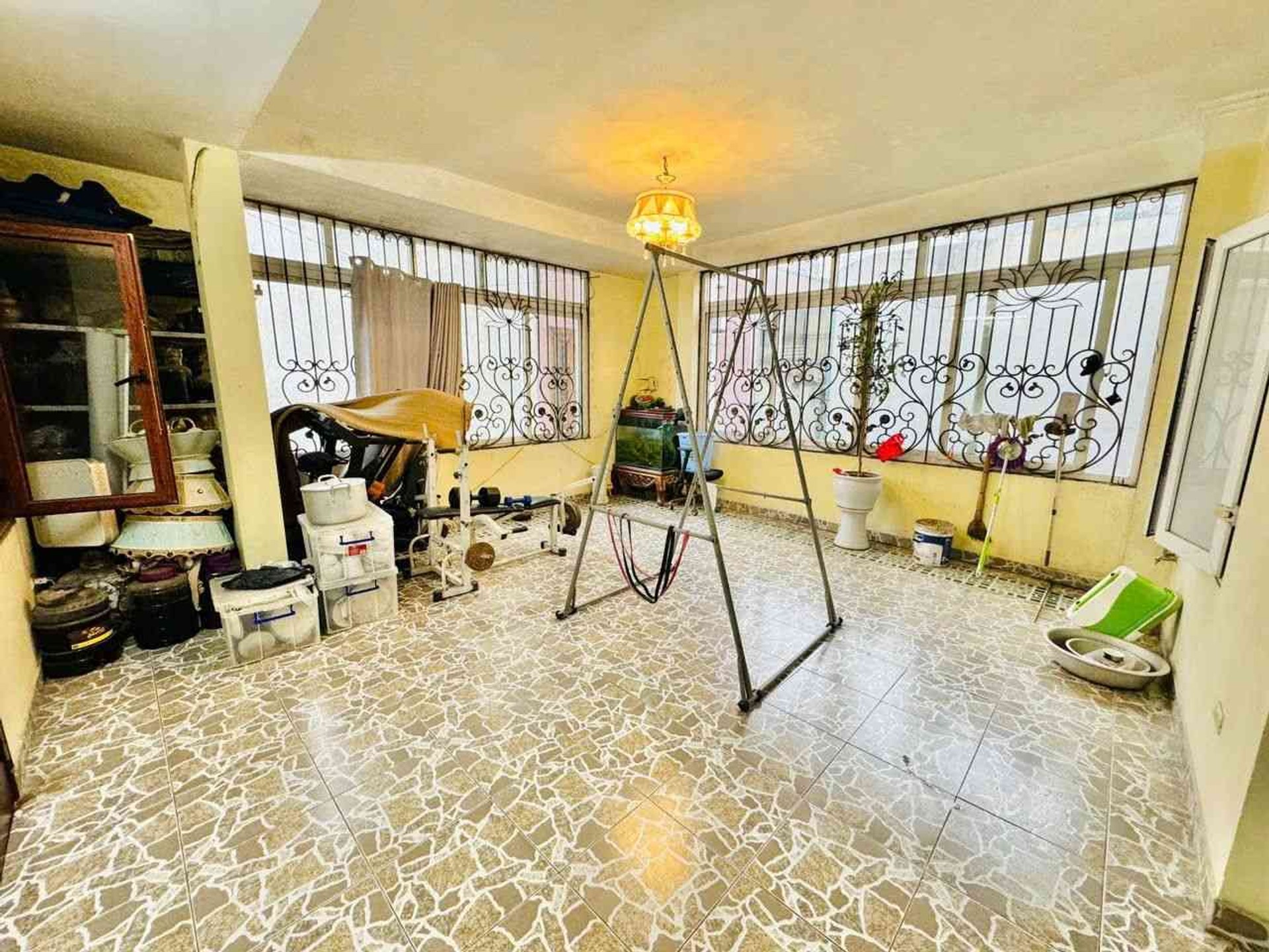 Bán nhà Minh Khai - diện tích 80m2 5 tầng - Nhà khung cột chắc chắn - giá 24 tỷ