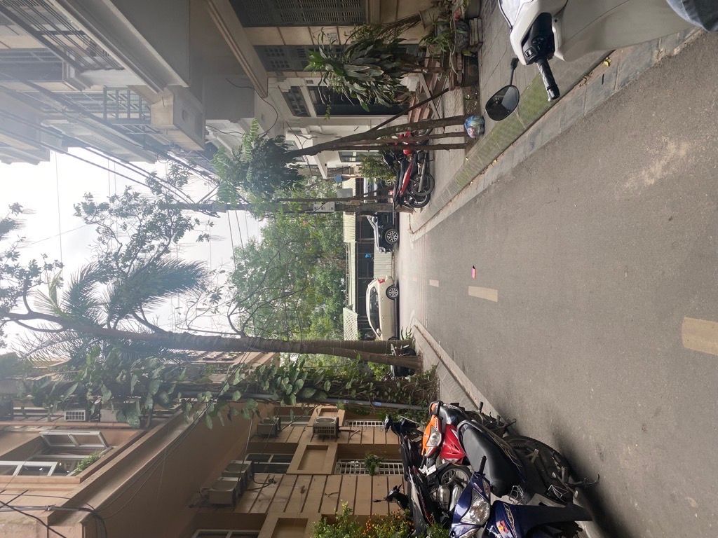 Bán nhà Đầm Trấu - diện tích 54m2 5 tầng - ô tô tránh - giá 25 tỷ