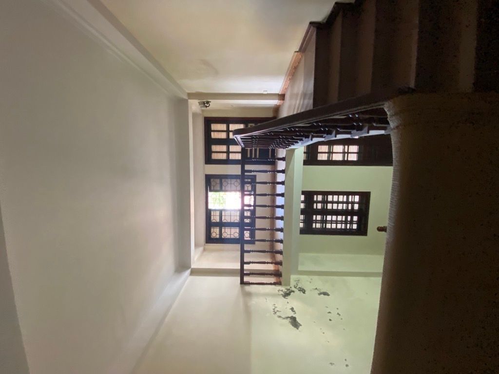 Bán nhà Đầm Trấu - diện tích 54m2 5 tầng - ô tô tránh - giá 25 tỷ