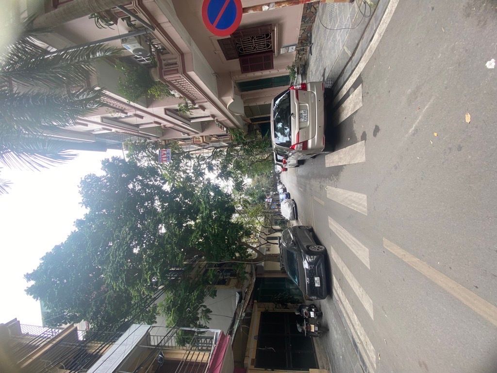 Bán nhà Đầm Trấu - diện tích 54m2 5 tầng - ô tô tránh - giá 25 tỷ