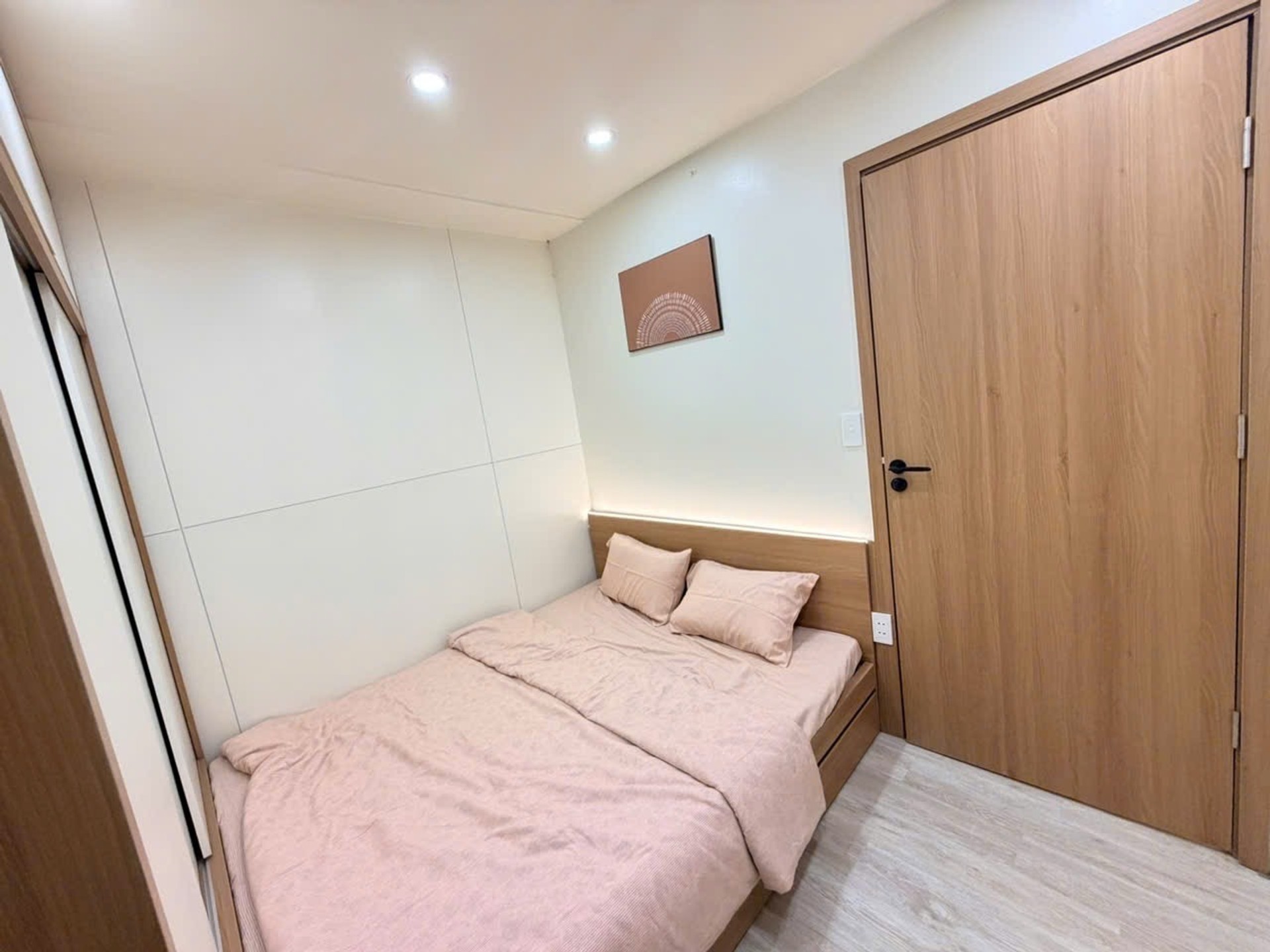 Bán nhà Vũ Tông Phan - diện tích 55m2 9 tầng - Nhà đẹp hiếm có - giá 2,6 tỷ