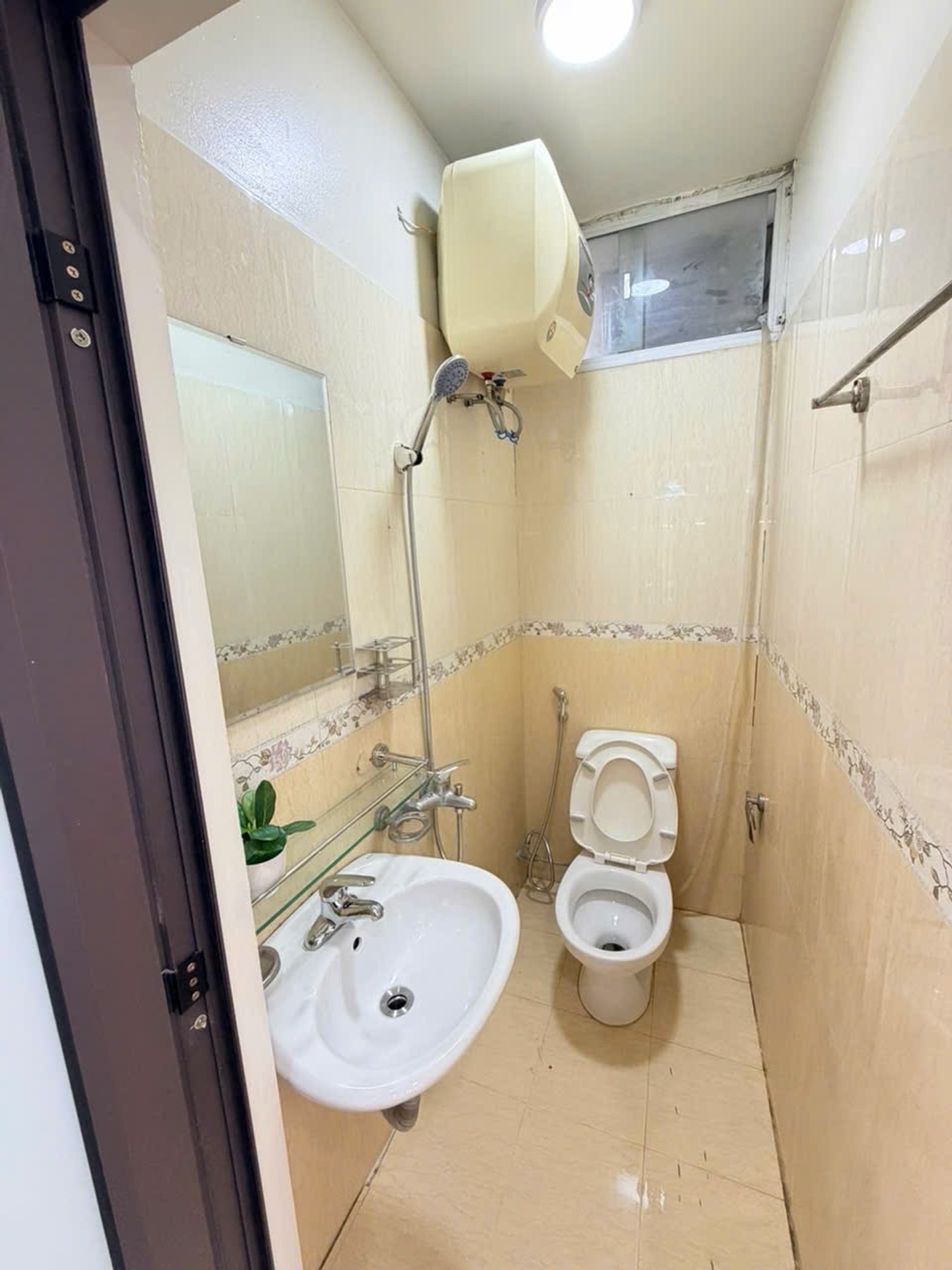 Bán nhà Vũ Tông Phan - diện tích 55m2 9 tầng - Nhà đẹp hiếm có - giá 2,6 tỷ