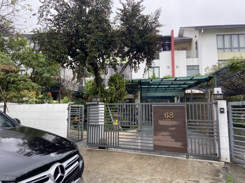 Bán nhà 3.3 Gamuda - diện tích 318m2 3 tầng - Biệt thự đẹp đẳng cấp - giá 99,5 tỷ