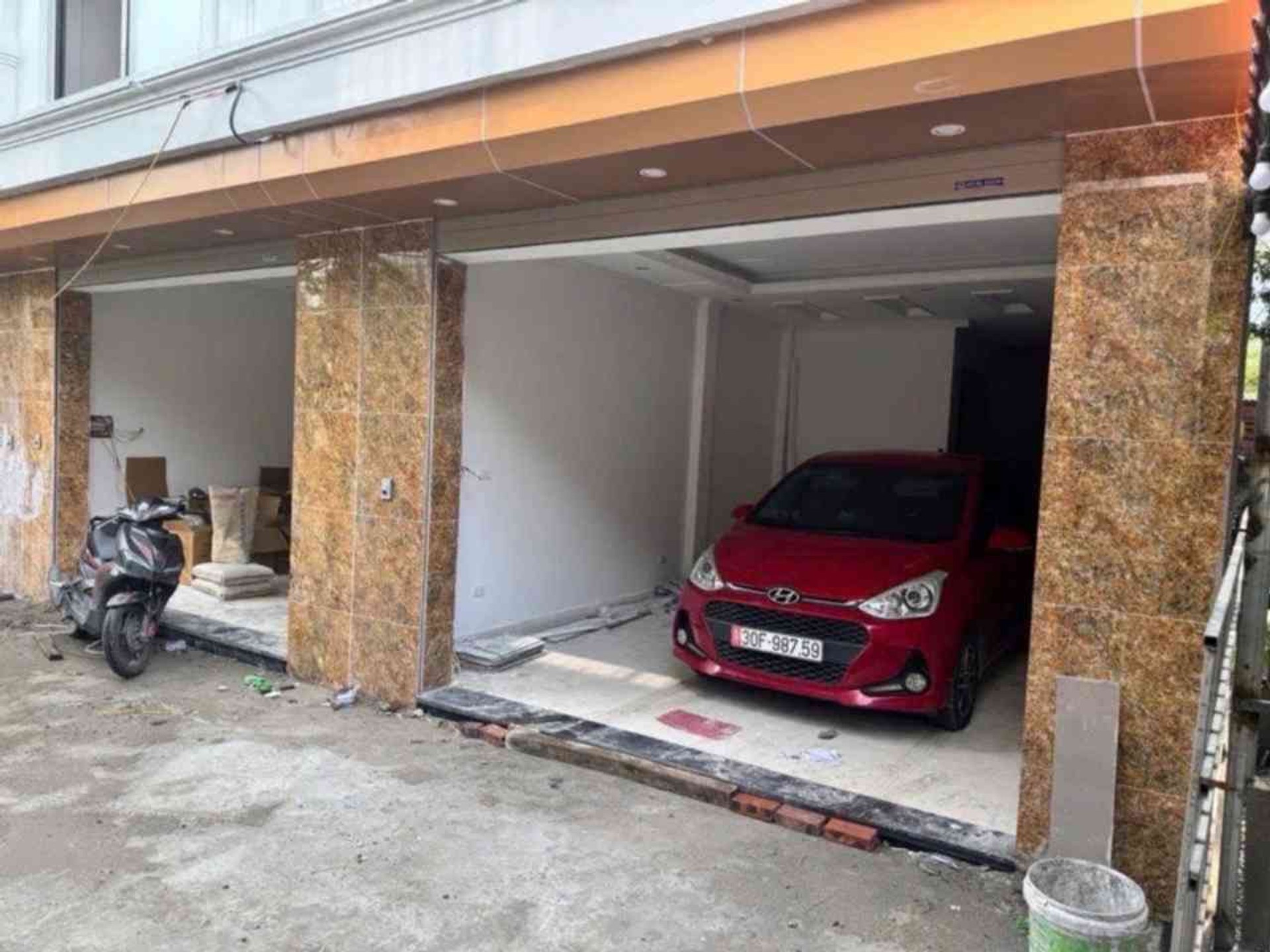 Bán nhà Dương Văn Bé - diện tích 50m2 5 tầng - Thang máy - giá 14,2 tỷ