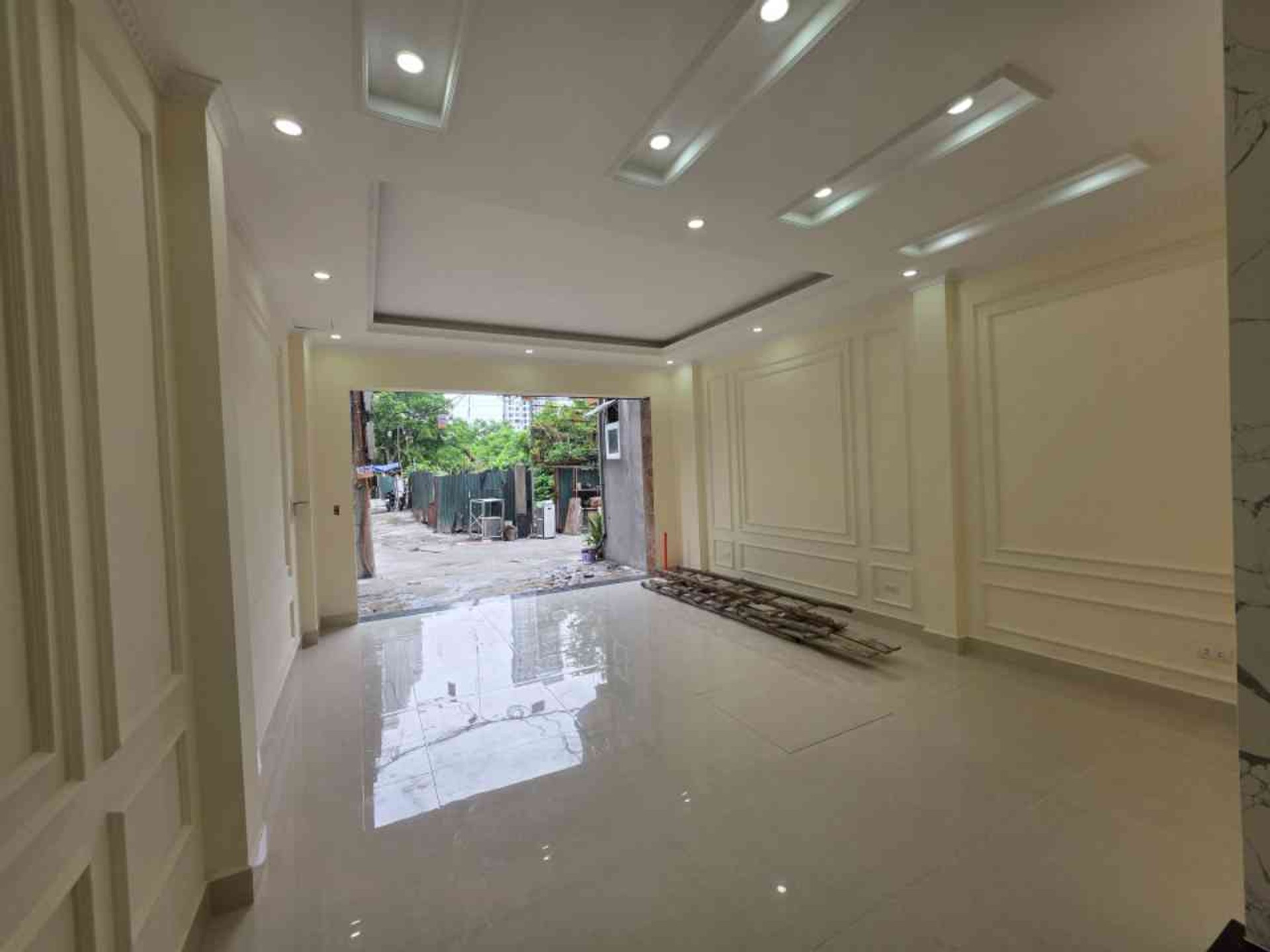 Bán nhà Dương Văn Bé - diện tích 50m2 5 tầng - Thang máy - giá 14,2 tỷ