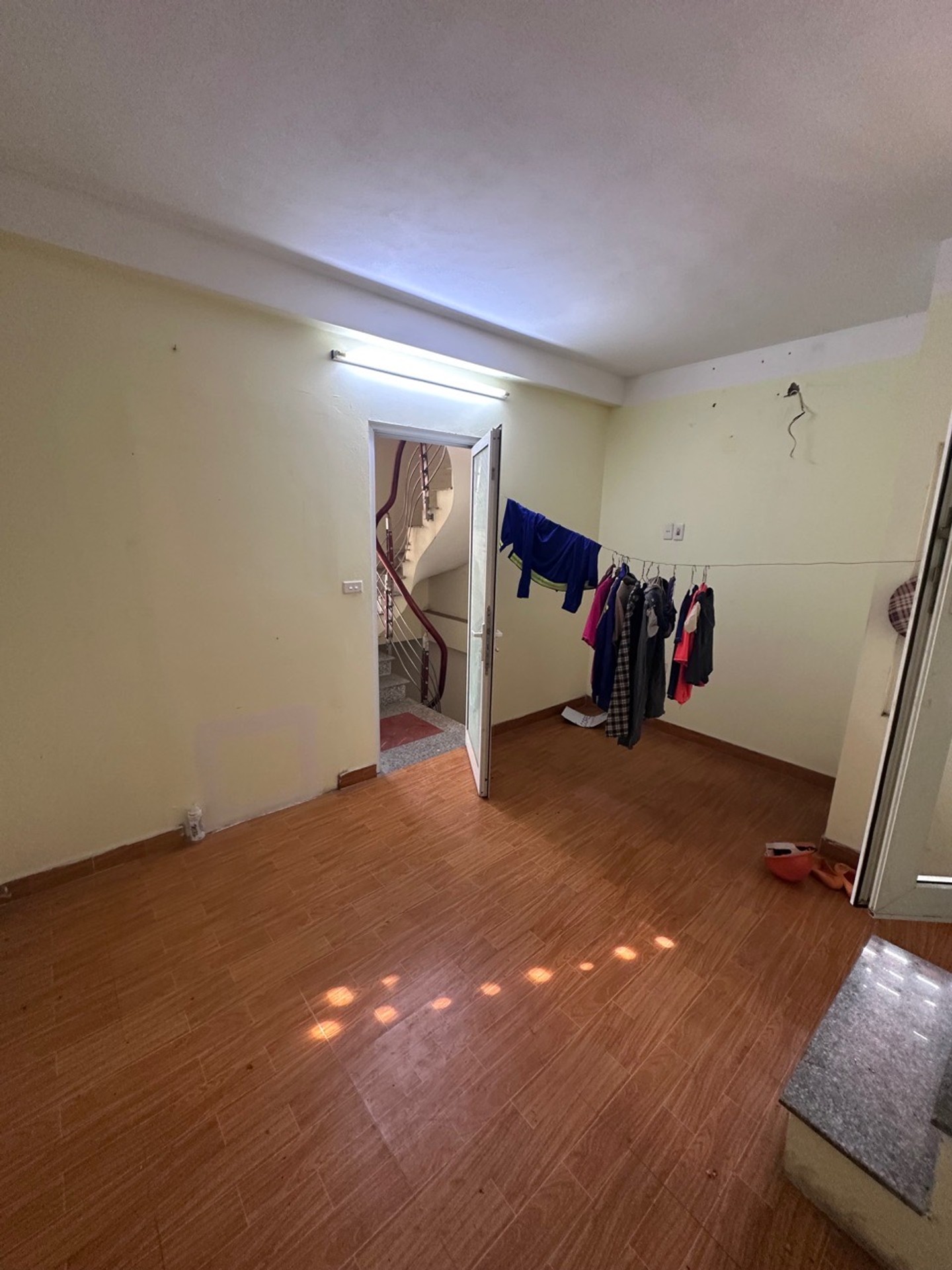 Bán nhà Hưng Thịnh - diện tích 80m2 5 tầng - Nhà đẹp hiếm có - giá 20 tỷ