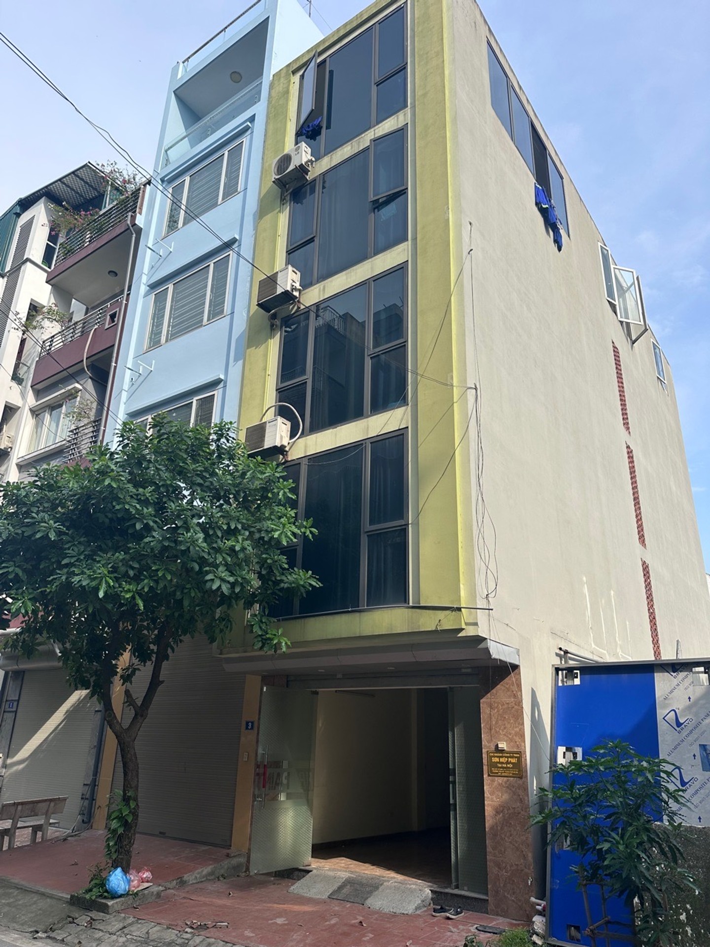 Bán nhà Hưng Thịnh - diện tích 80m2 5 tầng - Nhà đẹp hiếm có - giá 20 tỷ