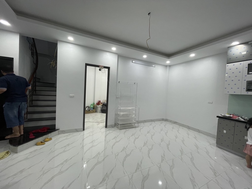 Bán nhà Định Công Thượng - diện tích 46m2 4 tầng - Lô góc 2 thoáng - giá 8,35 tỷ