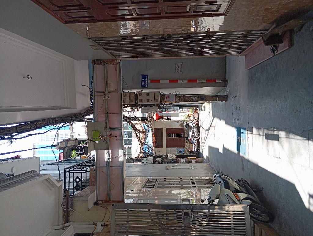 Bán nhà 71 - diện tích 71m2 5 tầng - Nhà trung tâm Hai Bà Trưng - giá 16,3 tỷ