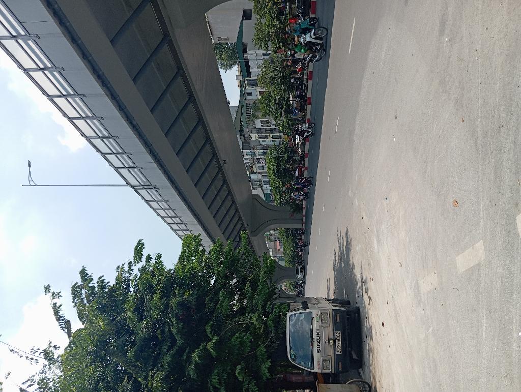 Bán nhà 71 - diện tích 71m2 5 tầng - Nhà trung tâm Hai Bà Trưng - giá 16,3 tỷ