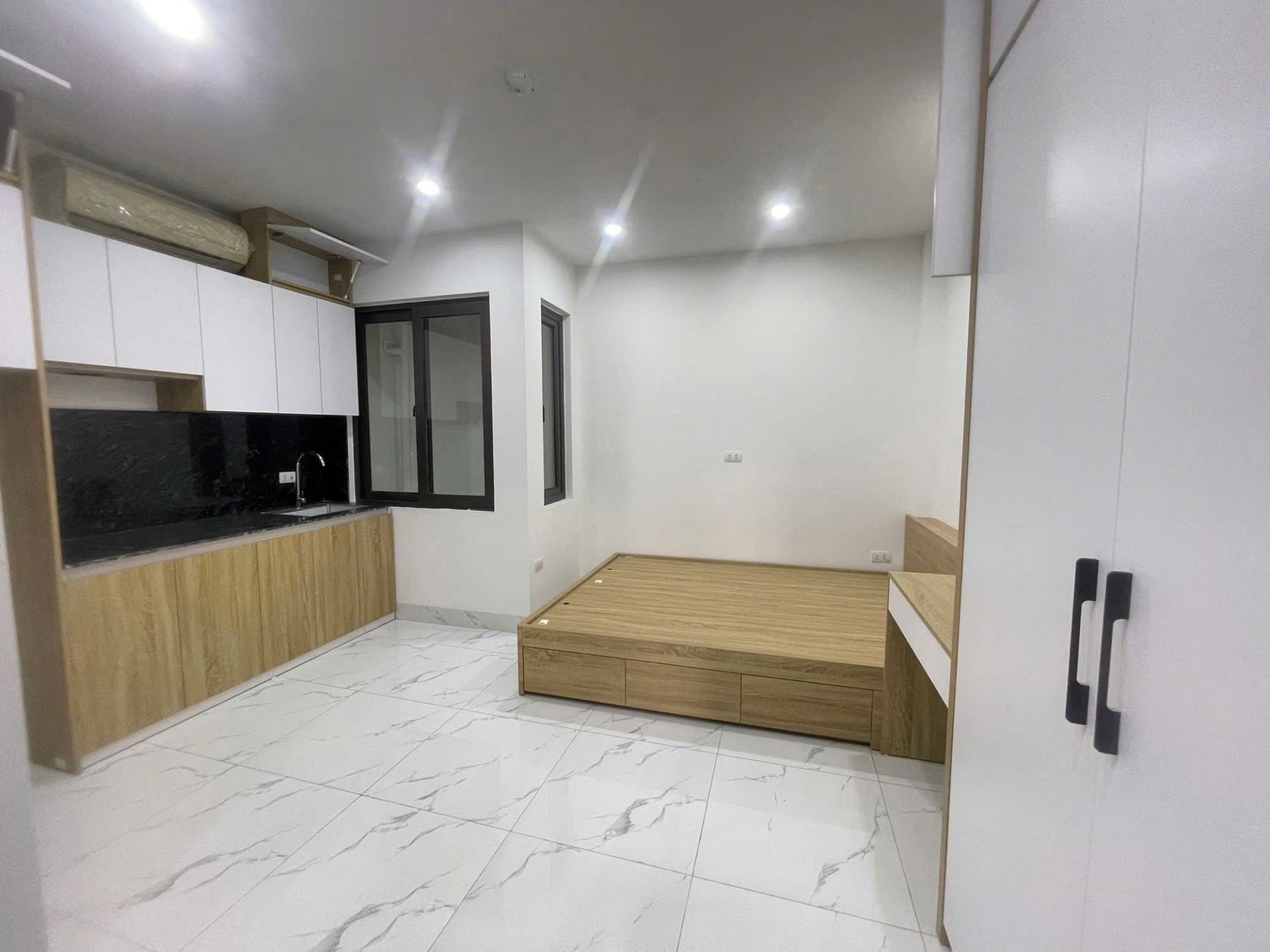Bán nhà Hai Bà Trưng - diện tích 56m2 6 tầng - Thang máy - giá 14,9 tỷ